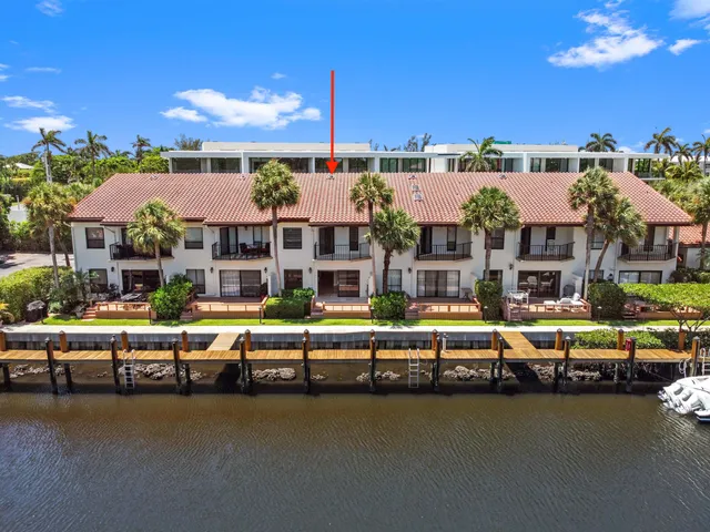 $6,000 | 800 Andrews Avenue, Unit 3, Delray Beach, FL 33483