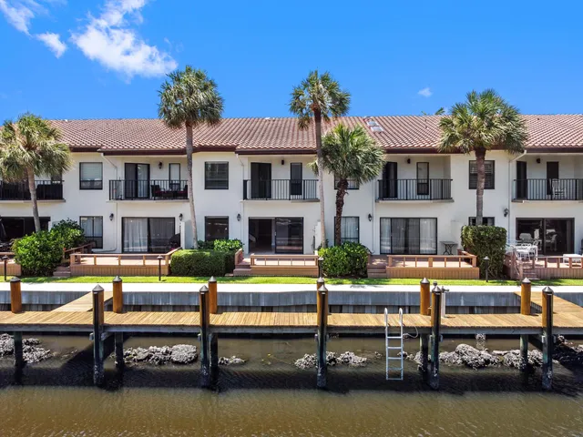 $6,000 | 800 Andrews Avenue, Unit 3, Delray Beach, FL 33483