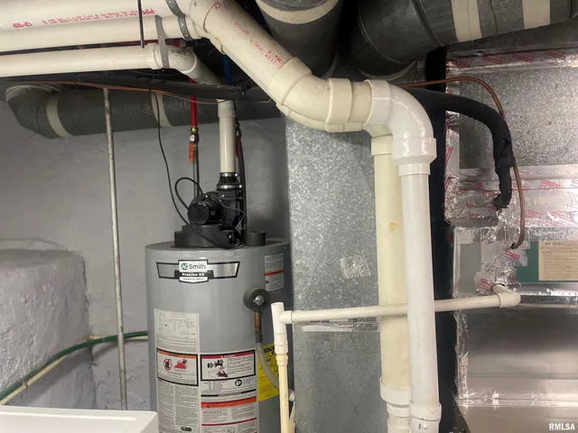 $142,500 | 623 South Randolph Street, Macomb, IL 61455