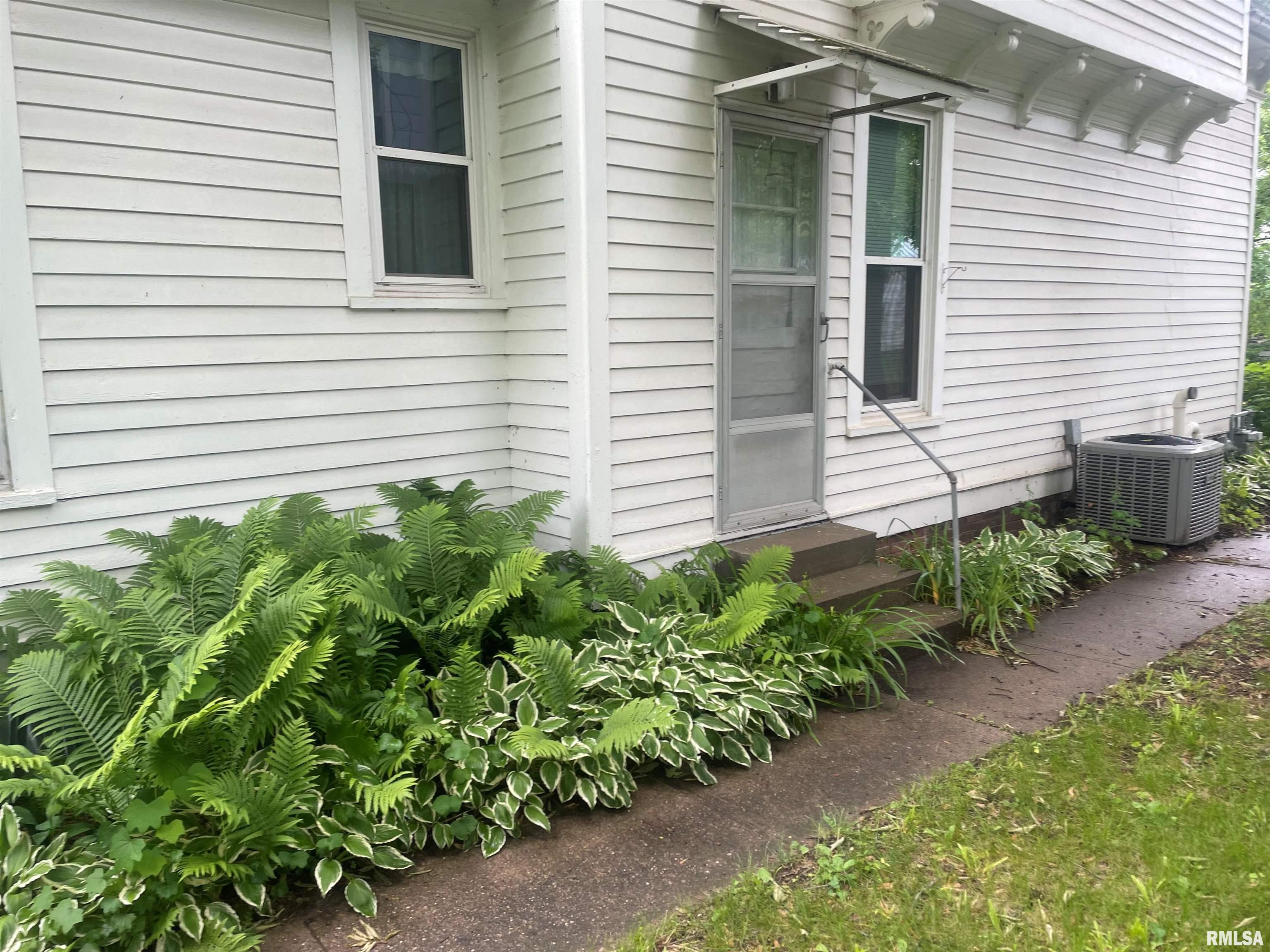 623 South Randolph Street Macomb, IL 61455 - Photo 22 of 25