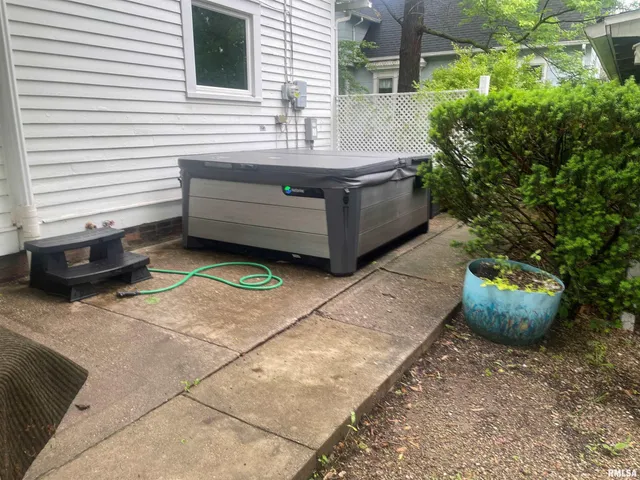 $142,500 | 623 South Randolph Street, Macomb, IL 61455