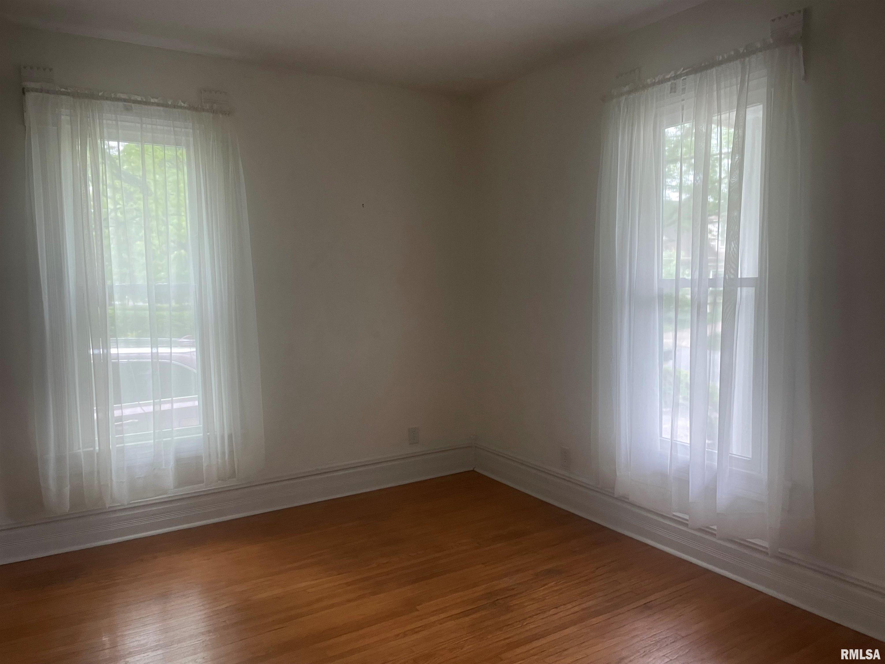 623 South Randolph Street Macomb, IL 61455 - Photo 3 of 25