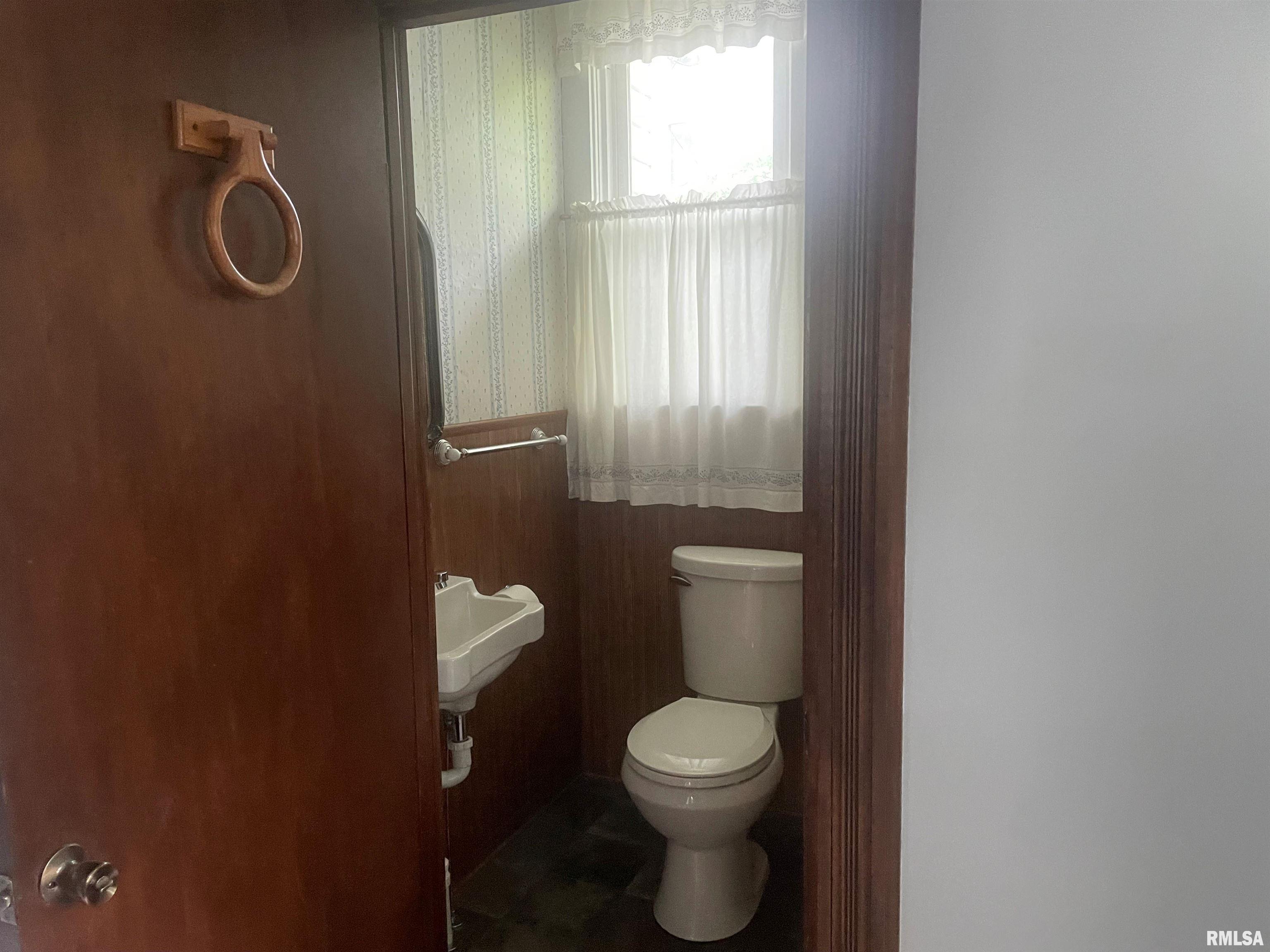 623 South Randolph Street Macomb, IL 61455 - Photo 9 of 25