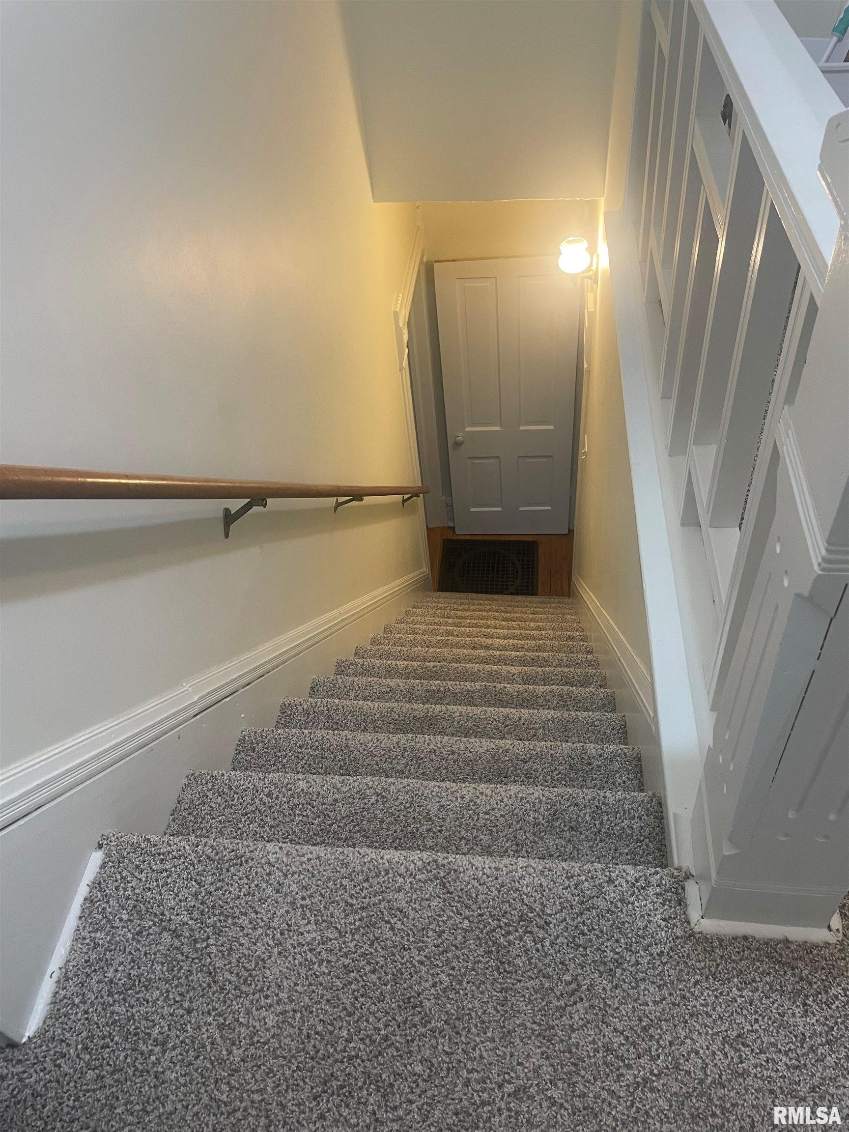 623 South Randolph Street Macomb, IL 61455 - Photo 10 of 25