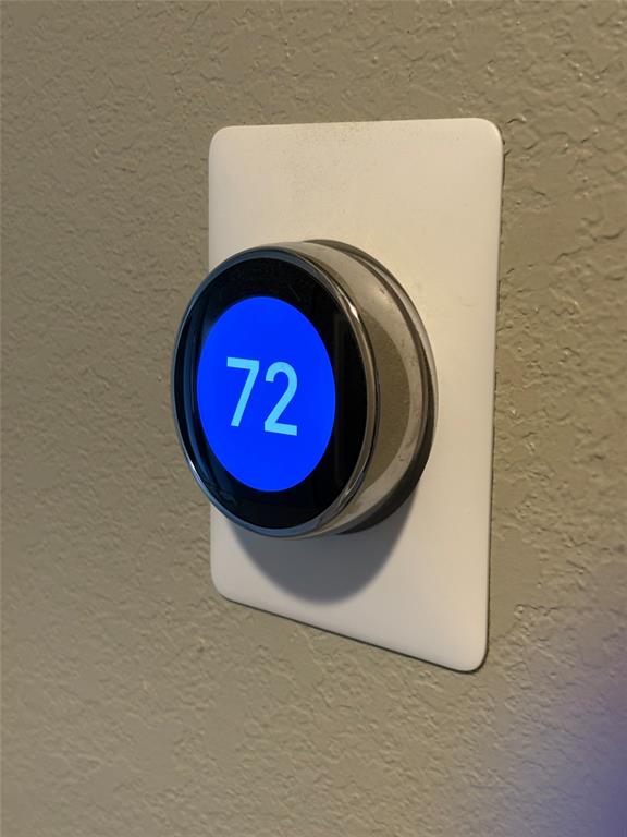 808 West Collins Street Denton, TX 76201 - Photo 14 of 17 a utility room with a washer and dryer