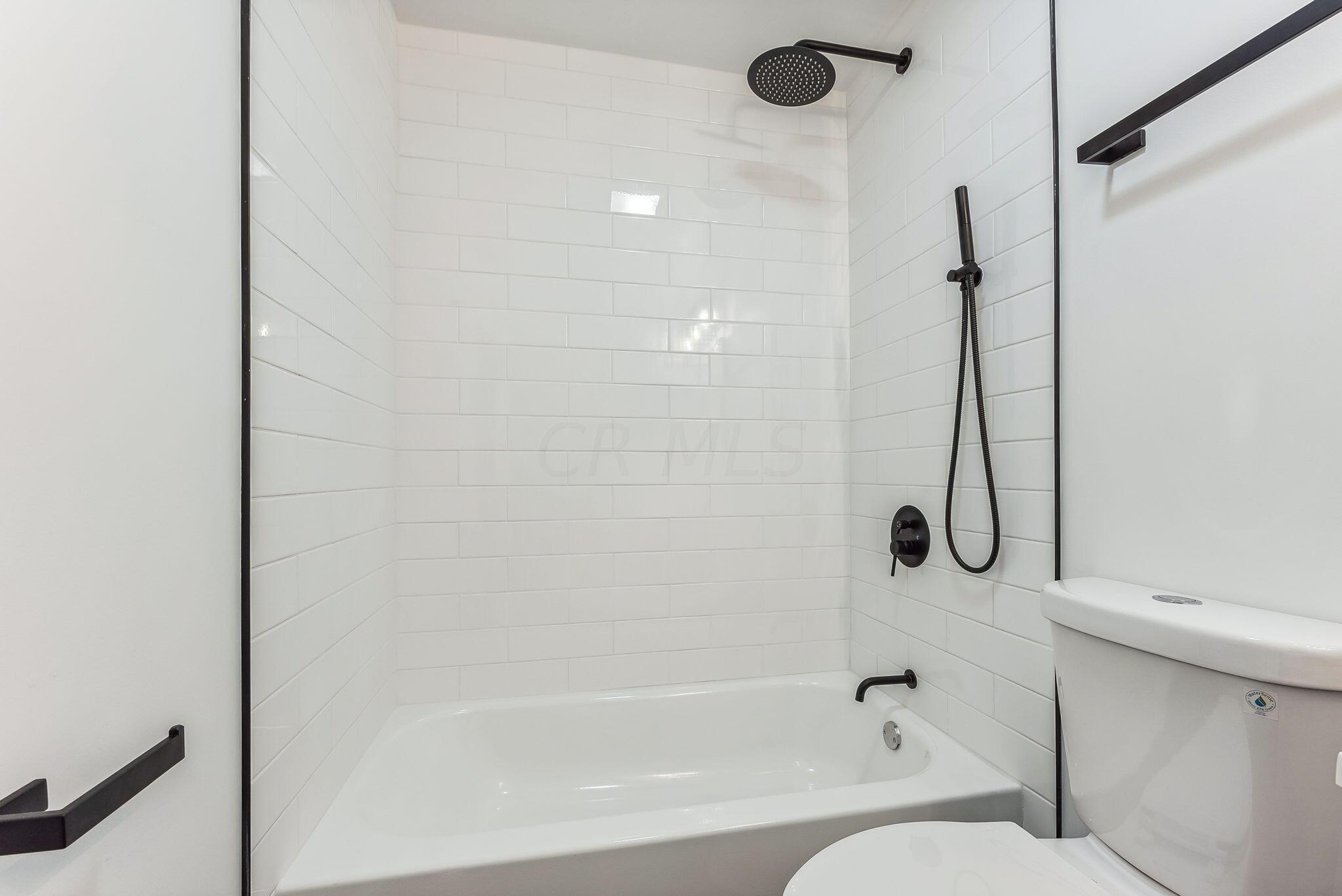 4256 Maize Road Columbus, OH 43224 - Photo 11 of 20 WOW!