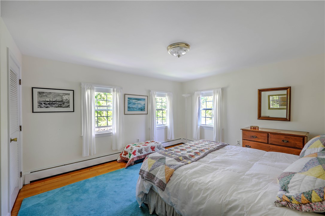 80 Touisset Road Warren, RI 02885 - Photo 36 of 48 2nd bedroom