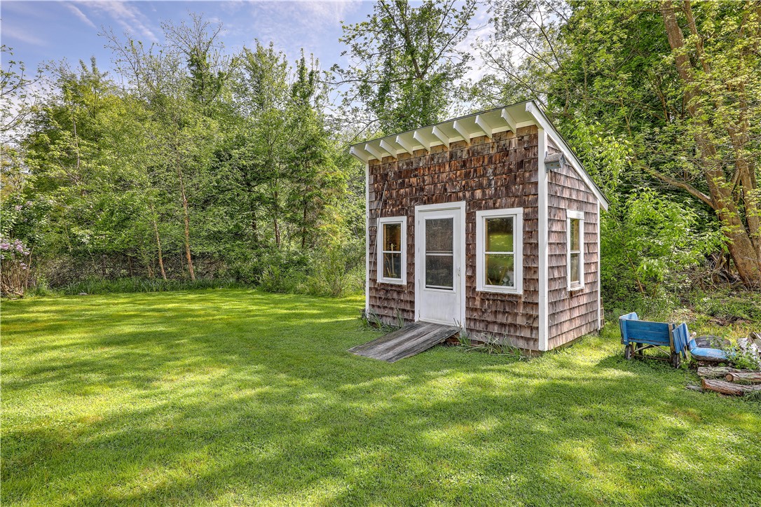 80 Touisset Road Warren, RI 02885 - Photo 5 of 48 Garden potting shed