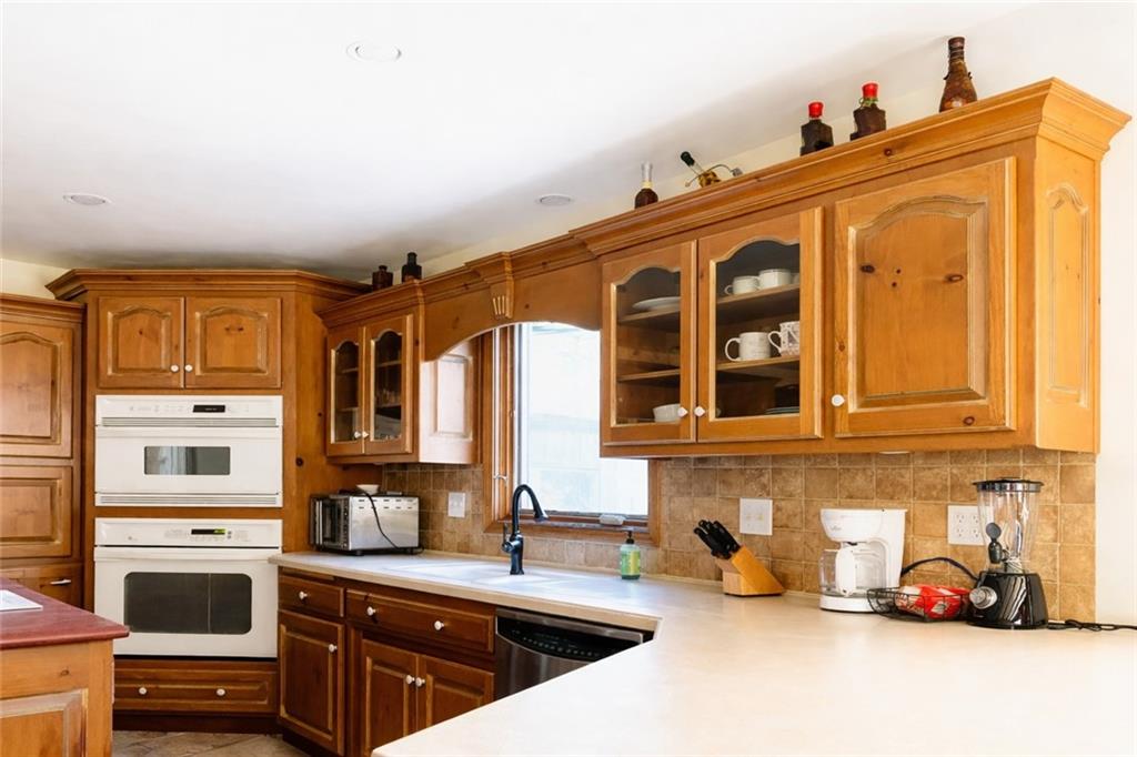 3907 Northeast Beach Road Lee's Summit, MO 64064 - Photo 12 of 18