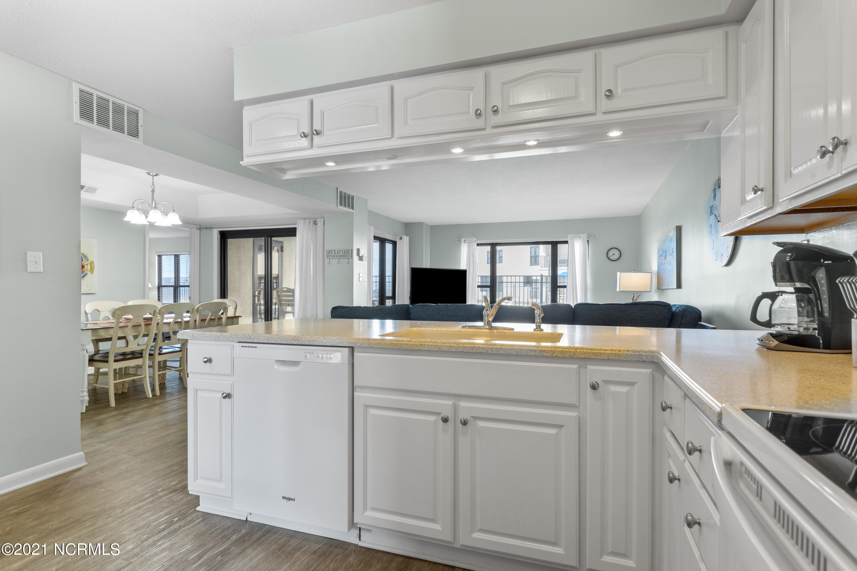 1505 Salter Path Road, Unit 129 Indian Beach, NC 28512 - Photo 20 of 42 Kitchen