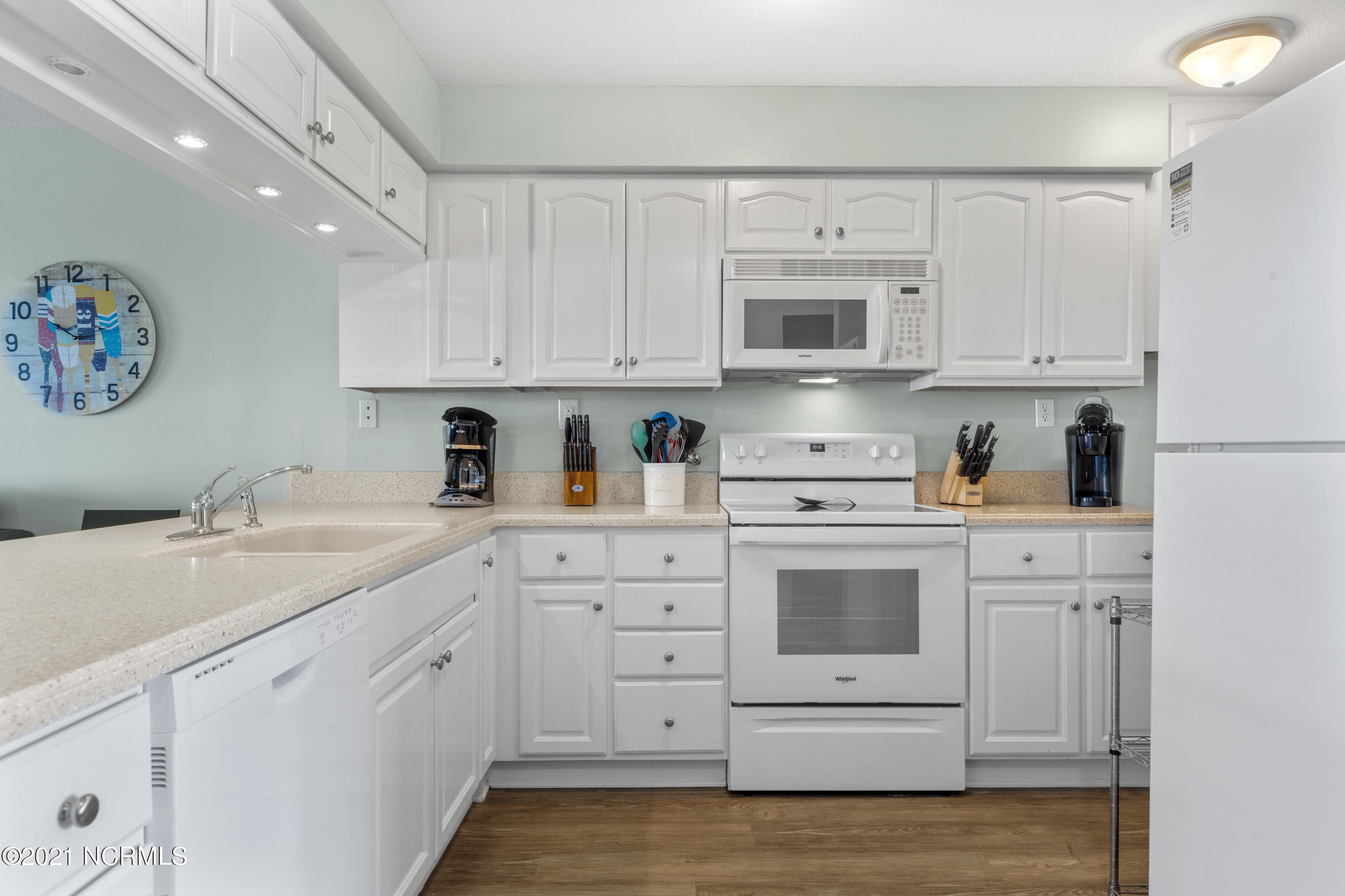 1505 Salter Path Road, Unit 129 Indian Beach, NC 28512 - Photo 4 of 42 Kitchen