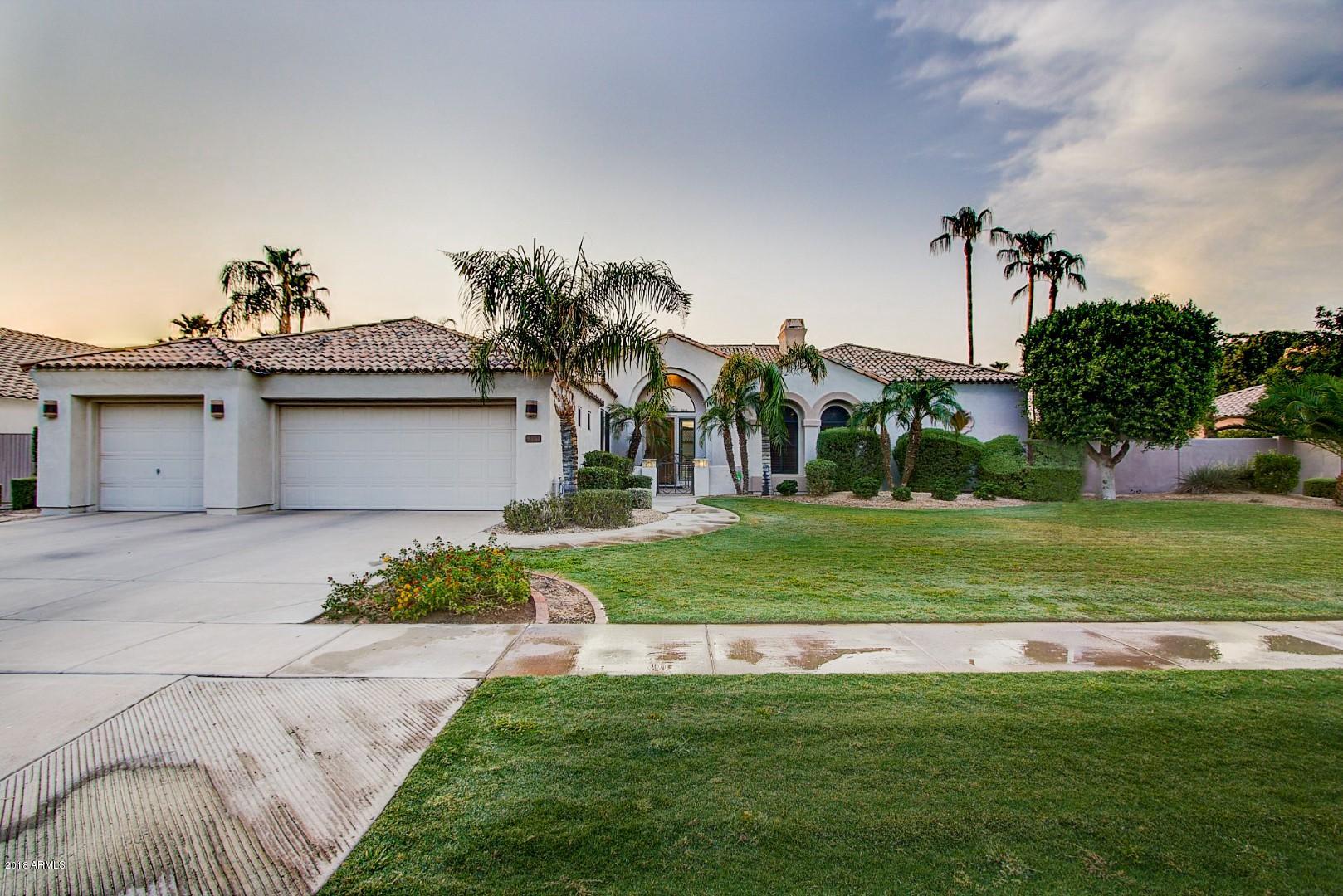 1744 West Blue Ridge Way Chandler, AZ 85248 - Photo 8 of 46 Blue Ridge Way-31 (Large)