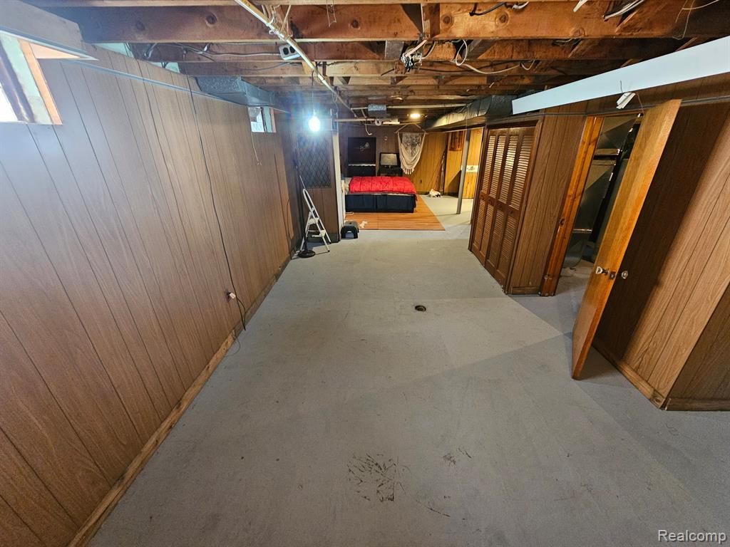 7450 Rutland Street Detroit, MI 48228 - Photo 11 of 12