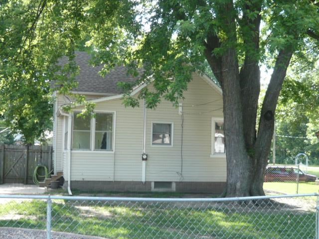 212 45th Street Moline, IL 61265 - Photo 13 of 15 Gallery Image 13