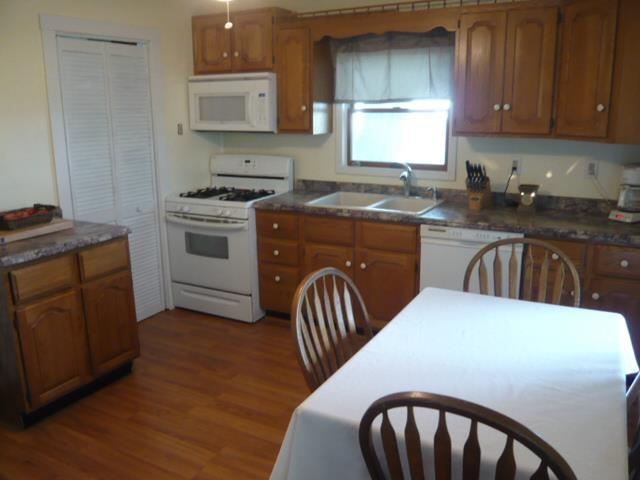 212 45th Street Moline, IL 61265 - Photo 2 of 15 Gallery Image 2