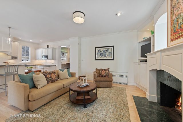 $1,025,000 | 363 Sunset Road, Winnetka, IL 60093