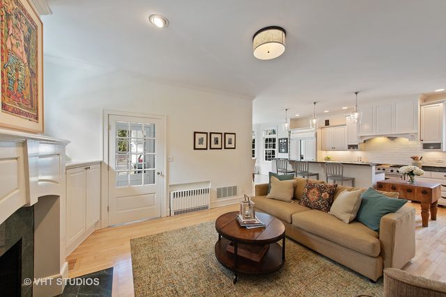 $1,025,000 | 363 Sunset Road, Winnetka, IL 60093