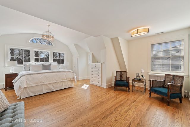 $1,025,000 | 363 Sunset Road, Winnetka, IL 60093