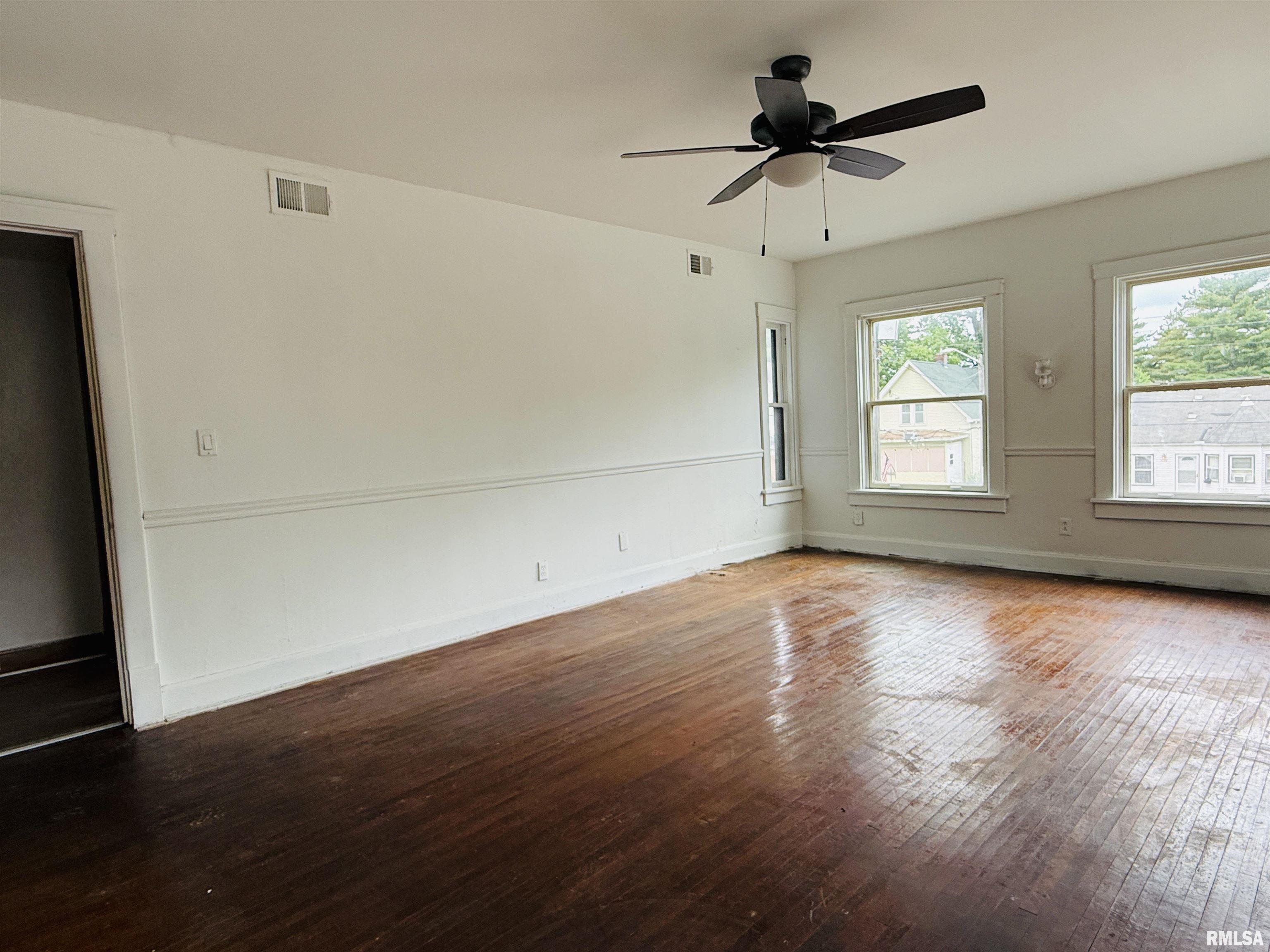 2141 North Prospect Road Peoria, IL 61603 - Photo 25 of 42