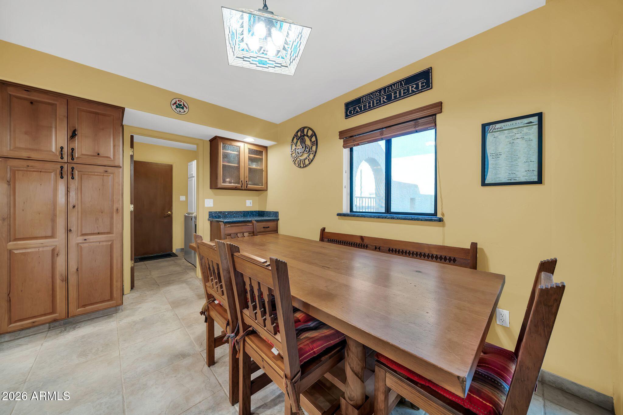 18420 Sierra Vereda Rio Verde, AZ 85263 - Photo 15 of 46 Table for 6+ guests