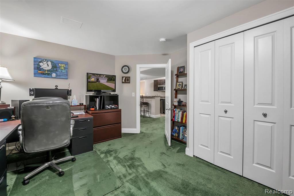 147 Sedum Road Howell, MI 48843 - Photo 23 of 34
