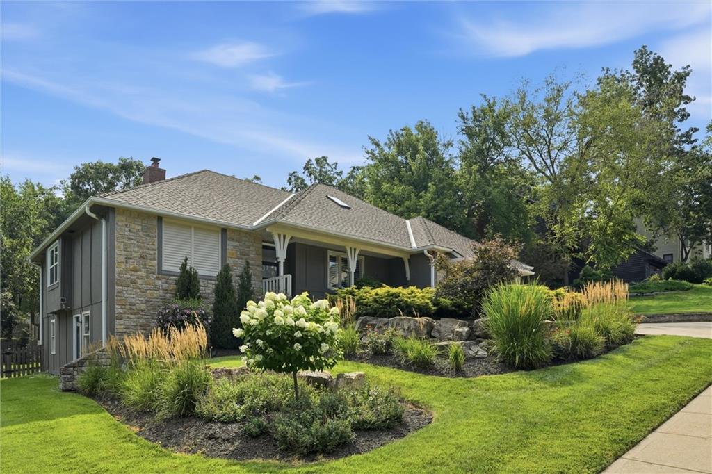 6805 Mill Creek Road Shawnee, KS 66217 - Photo 3 of 52 Gallery Image 3