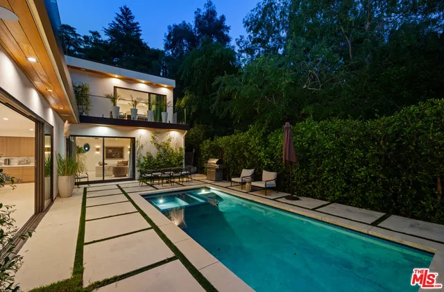 $26,950 | 1884 Laurel Canyon Road, Los Angeles, CA 90046