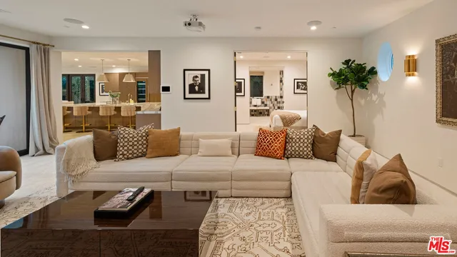 $26,950 | 1884 Laurel Canyon Road, Los Angeles, CA 90046