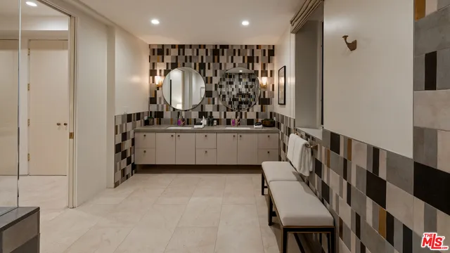 $26,950 | 1884 Laurel Canyon Road, Los Angeles, CA 90046