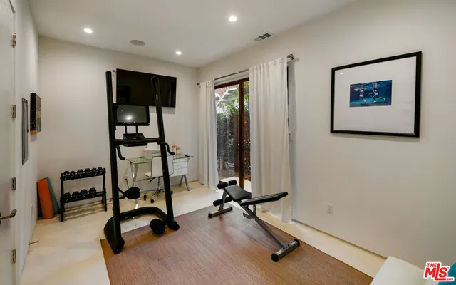 $26,950 | 1884 Laurel Canyon Road, Los Angeles, CA 90046