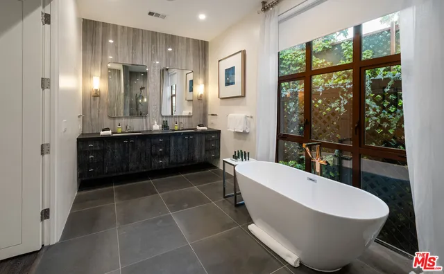 $26,950 | 1884 Laurel Canyon Road, Los Angeles, CA 90046