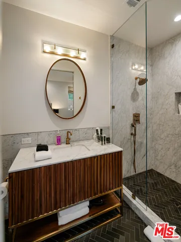 $26,950 | 1884 Laurel Canyon Road, Los Angeles, CA 90046