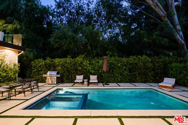 $26,950 | 1884 Laurel Canyon Road, Los Angeles, CA 90046