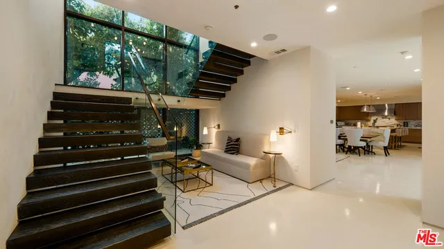 $26,950 | 1884 Laurel Canyon Road, Los Angeles, CA 90046