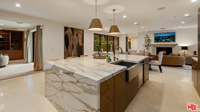 $26,950 | 1884 Laurel Canyon Road, Los Angeles, CA 90046