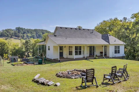$649,900 | 4291 Skelley Road, Santa Fe, TN 38482