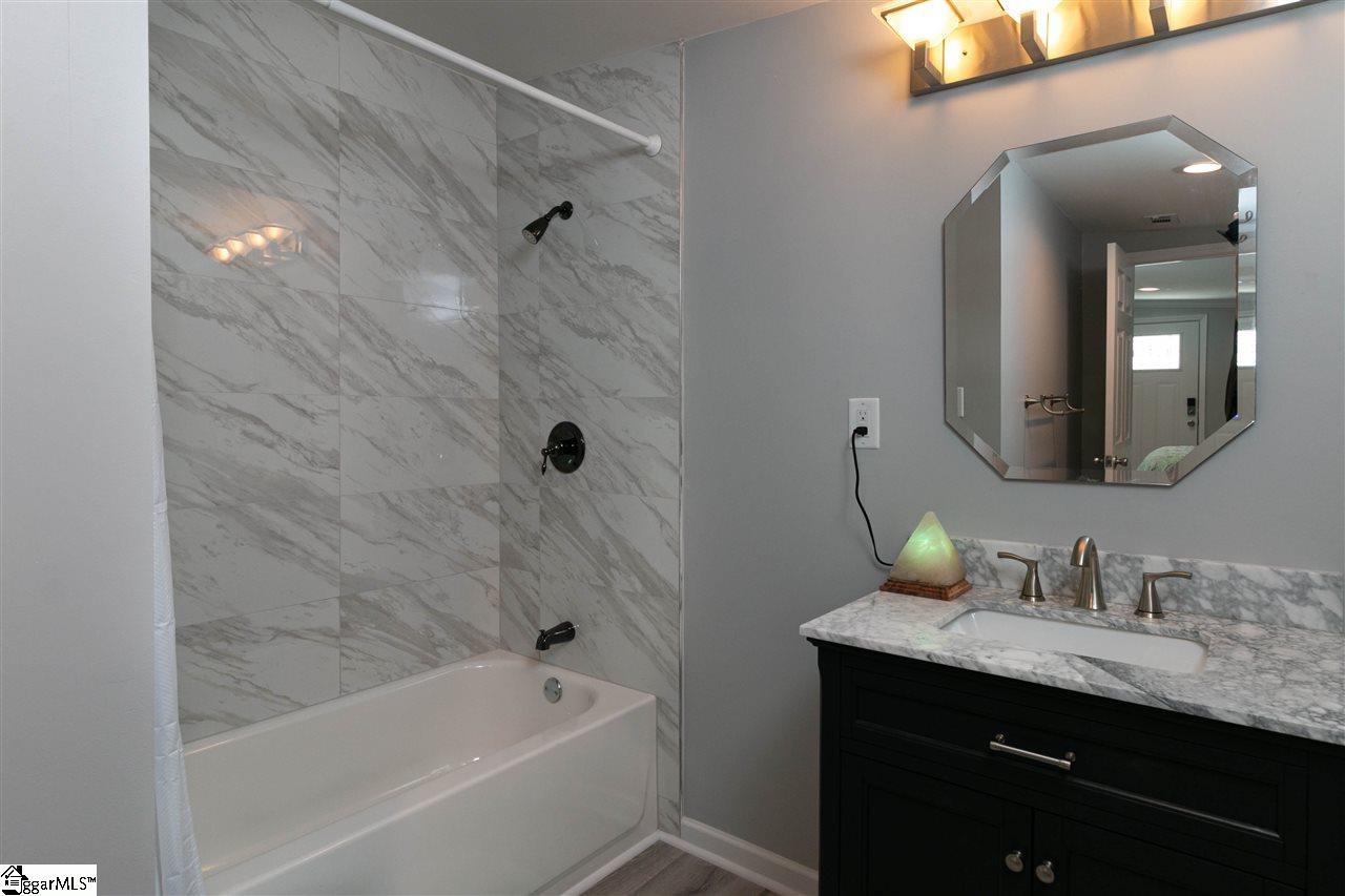 107 Gordon Street Clinton, SC 29325 - Photo 13 of 24 Gallery Image 13