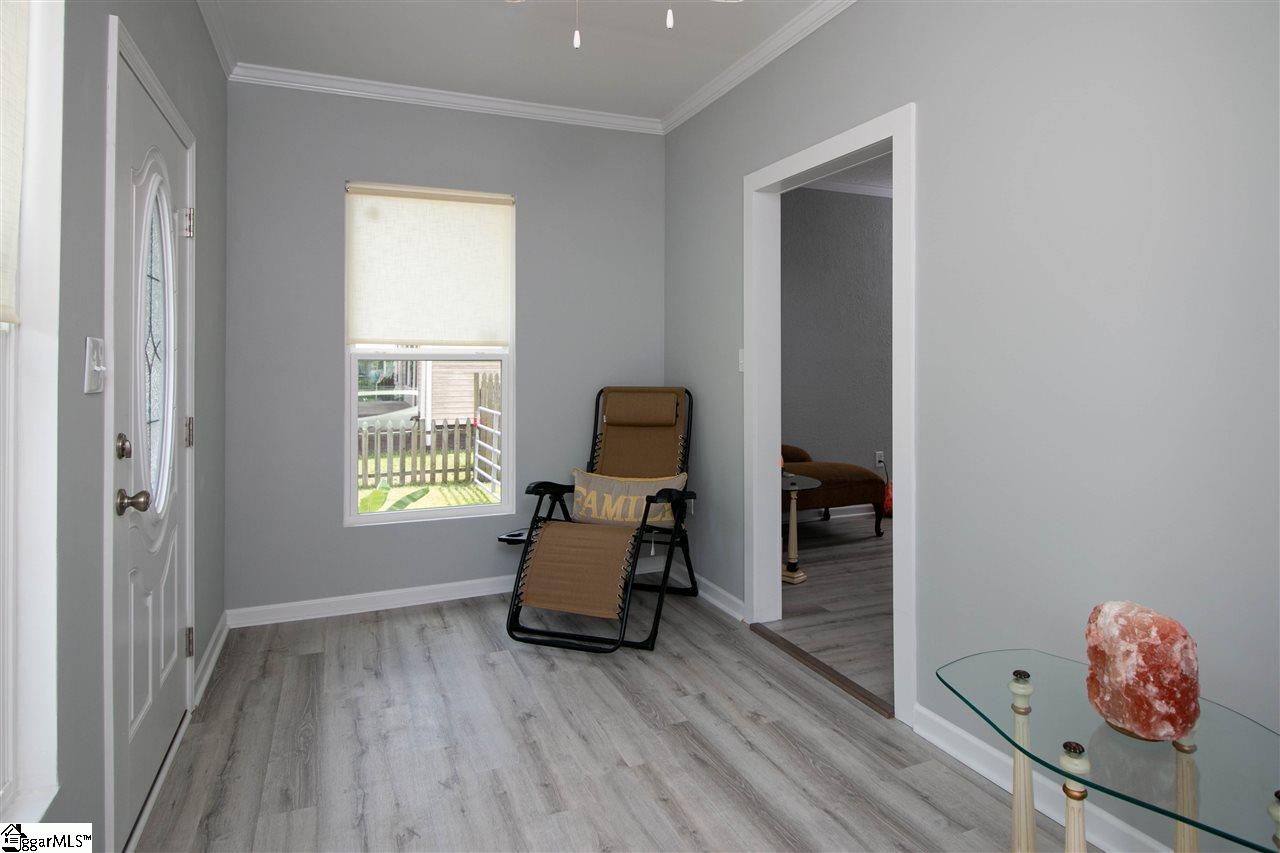 107 Gordon Street Clinton, SC 29325 - Photo 6 of 24 Gallery Image 6