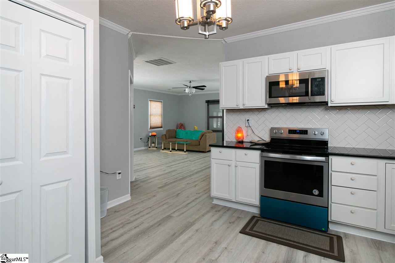 107 Gordon Street Clinton, SC 29325 - Photo 10 of 24 Gallery Image 10