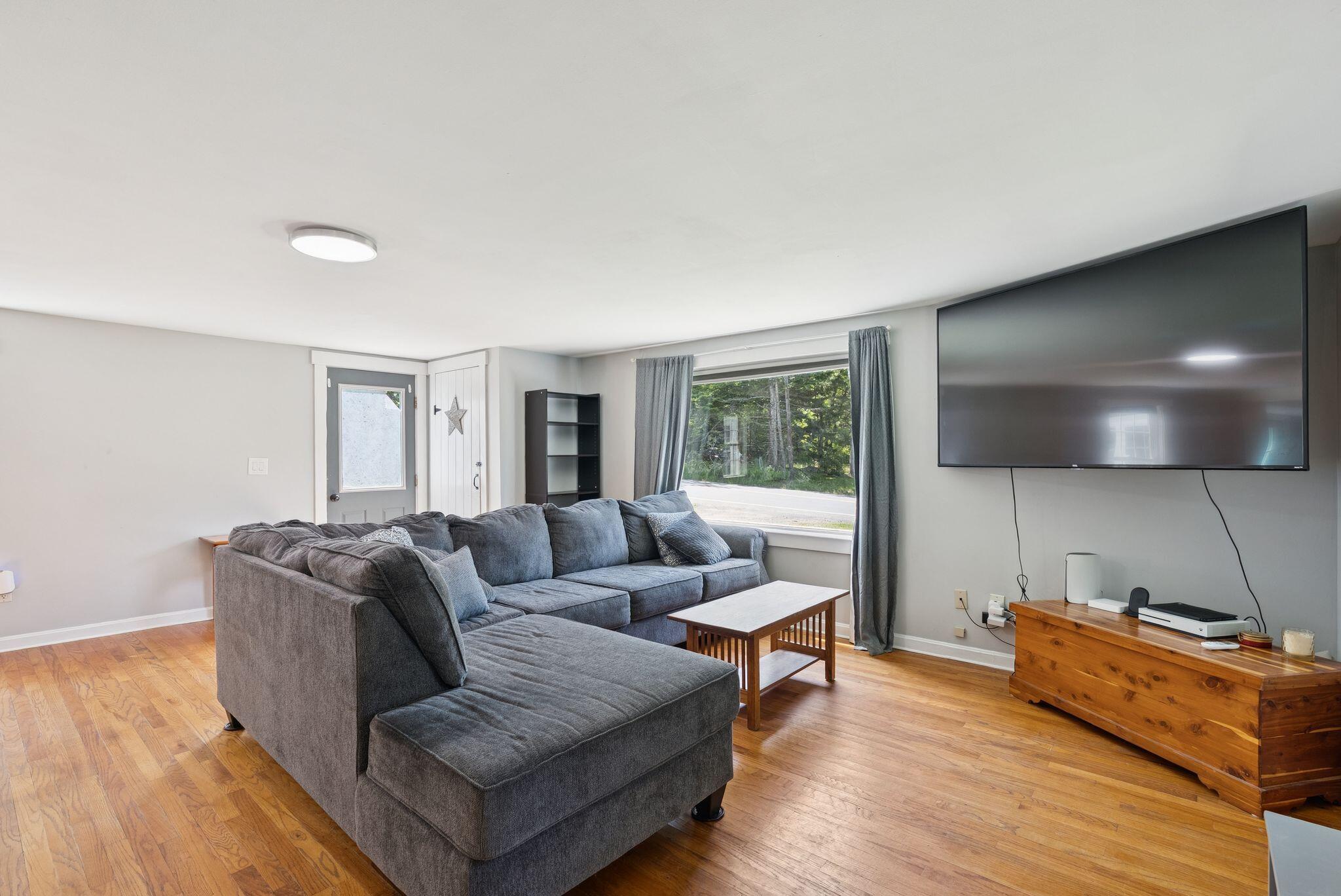 226 Seal Harbor Road Spruce Head, ME 04859 - Photo 15 of 47 Living Room