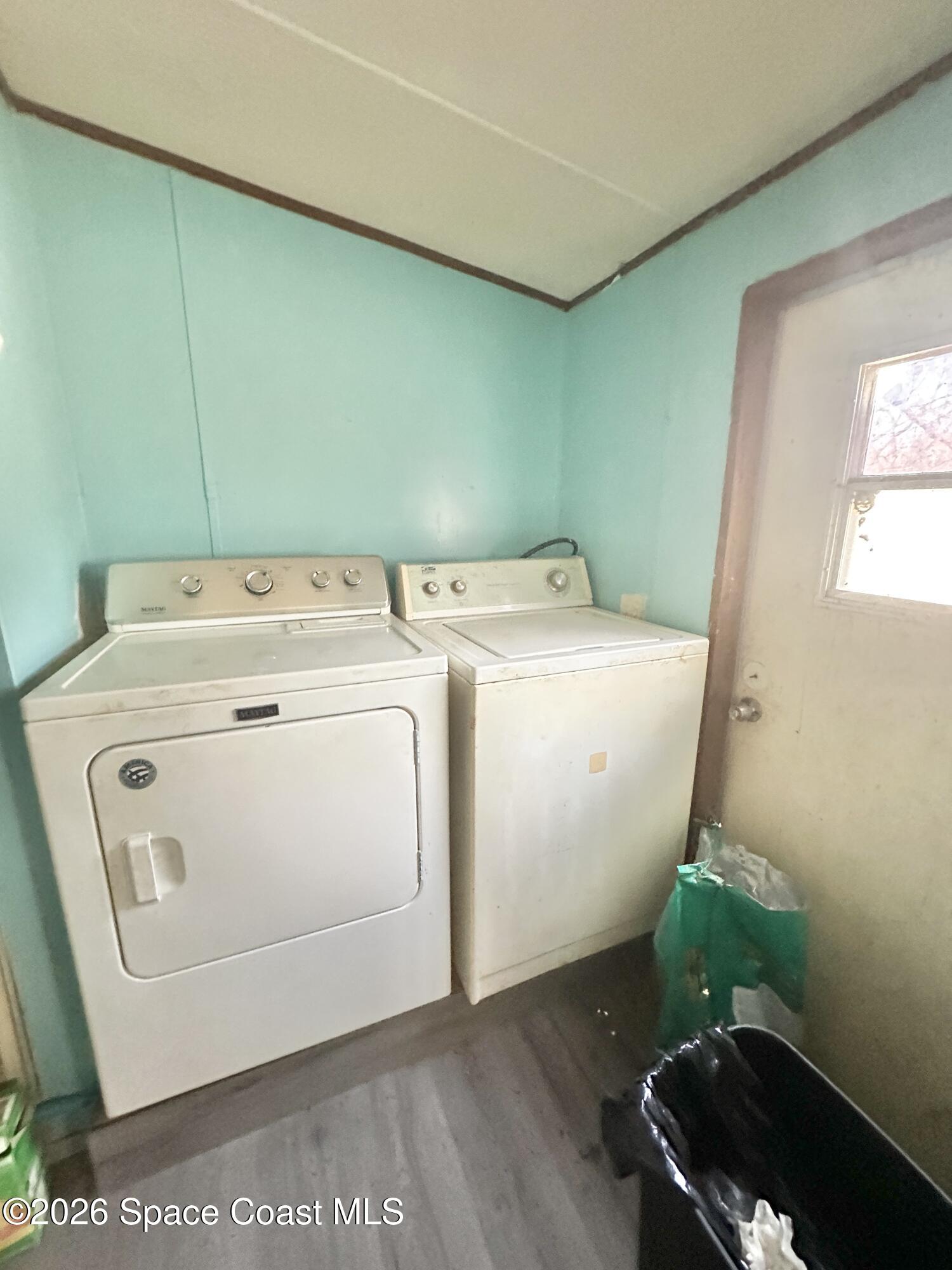 3550 Arbor Avenue Bunnell, FL 32110 - Photo 17 of 21 a utility room with dryer and washer