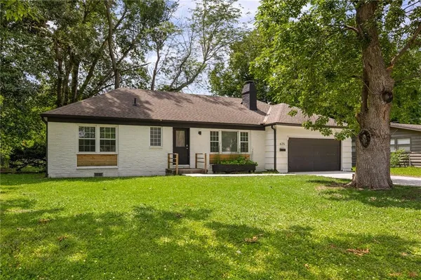 $329,000 | 625 South Troost Street, Olathe, KS 66061