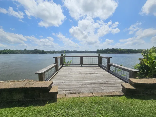 a view of a terrace with sky view