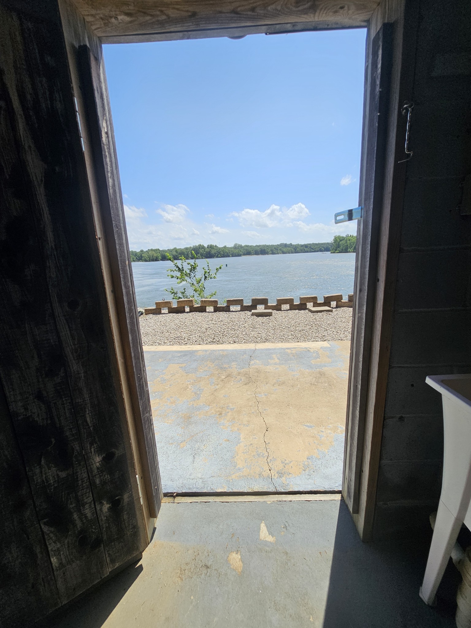 625 Tn River Estates Road Clifton, TN 38425 - Photo 33 of 64