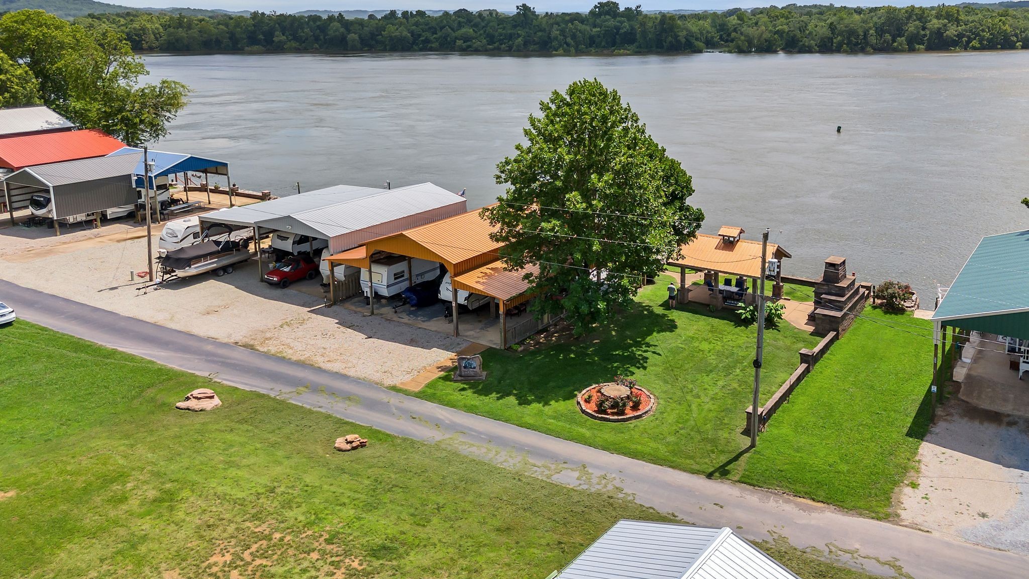 625 Tn River Estates Road Clifton, TN 38425 - Photo 6 of 64