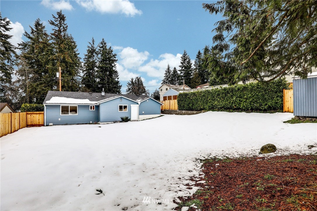 2709 Northeast 22nd Street Renton, WA 98056 - Photo 24 of 25 Gallery Image 24