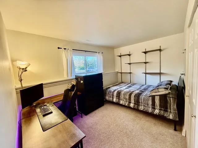 $389,900 | 293 Wellington Drive, Crystal Lake, IL 60014