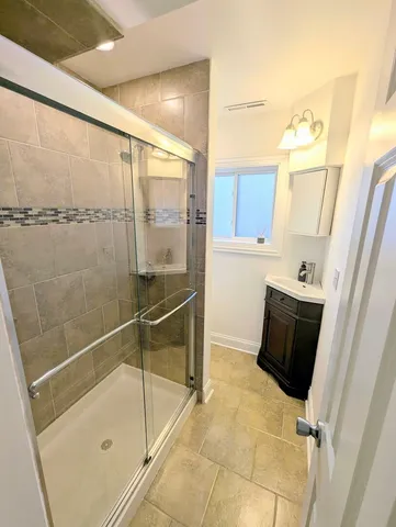 $389,900 | 293 Wellington Drive, Crystal Lake, IL 60014