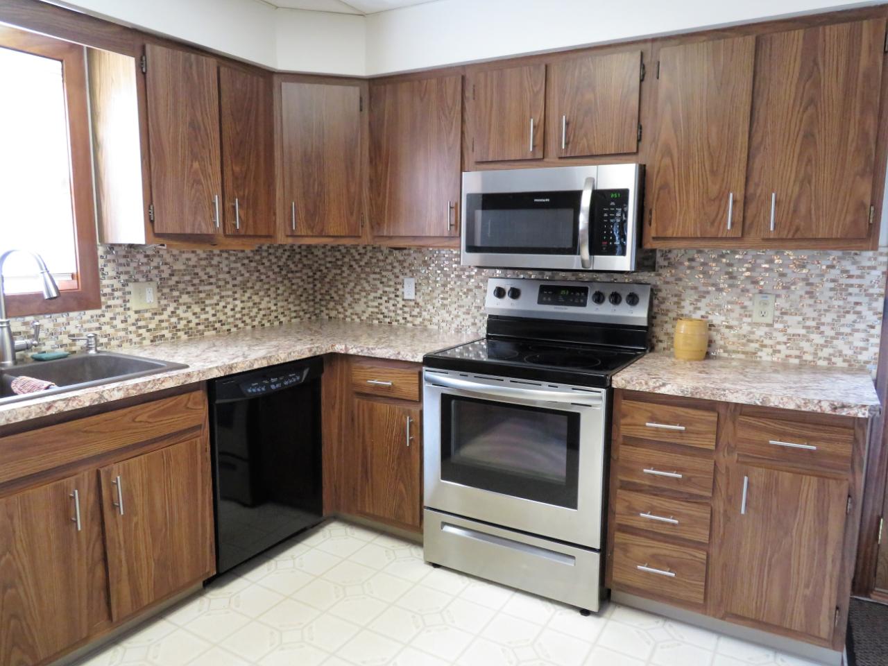 1359 Eagle Street Rhinelander, WI 54501 - Photo 2 of 19 Gallery Image 2