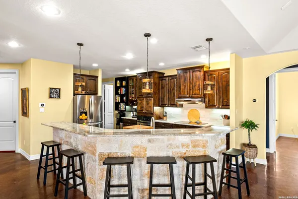 $899,000 | 17841 Helotes Springs Road, Helotes, TX 78023